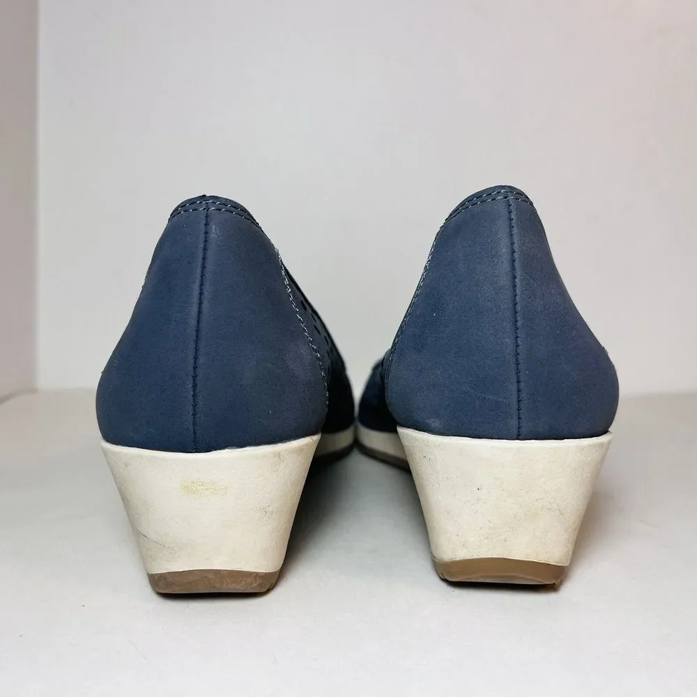 Naturalizer BRINA Blue Shoes Size 9.5M Wedge Heels Laser Cut Comfort Closed‎ Toe